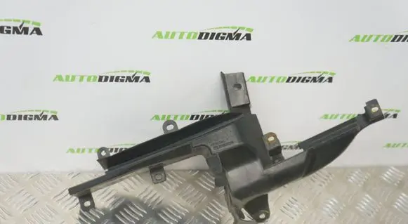 Mazda 3 II Intercooler air guide/duct channel BCW850A22