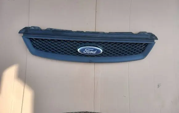 Ford Focus Front grill 4m518138ae 4m518200aj 4m518200bj