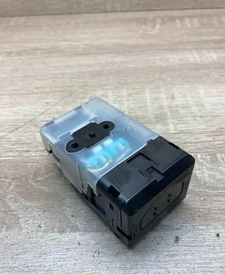 Toyota Corolla Verso AR10 Ignition lock 626399000 WithPlug