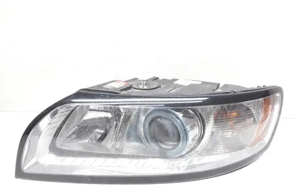 Volvo V50 Headlight/headlamp 31213369
