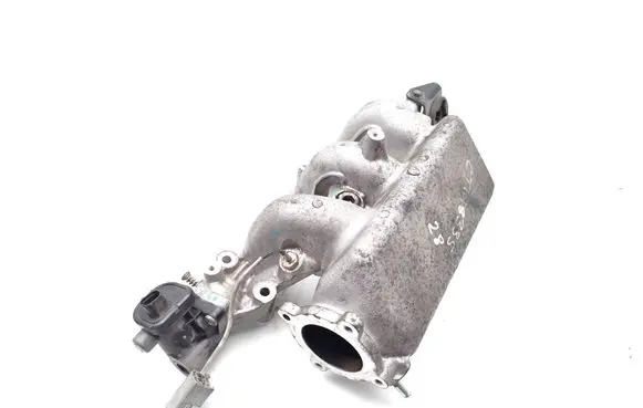 Nissan Note (E12) Intake manifold 0120105220