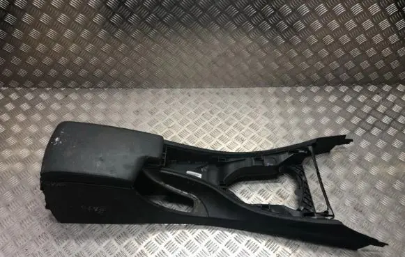 BMW 3 E90 E91 Armrest 6263281101010108 1436661