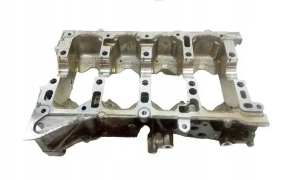 Mazda 6 Engine block PE0110382