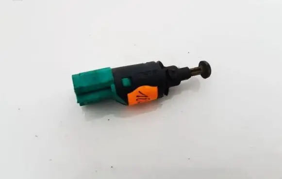 Citroen C4 I Brake pedal sensor switch