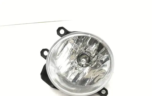 Toyota Yaris Front fog light 8122002110