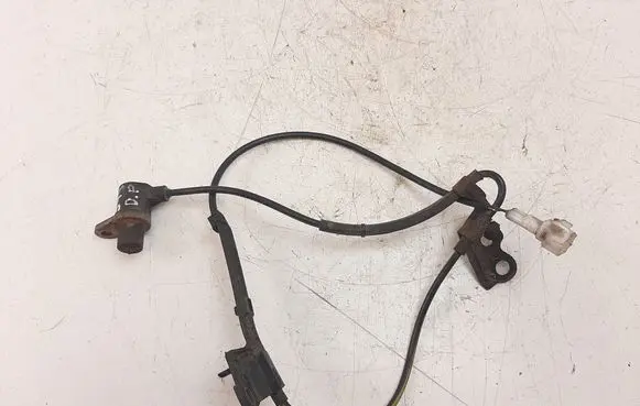 Toyota Corolla Verso AR10 ABS brake wheel speed sensor 0265006677