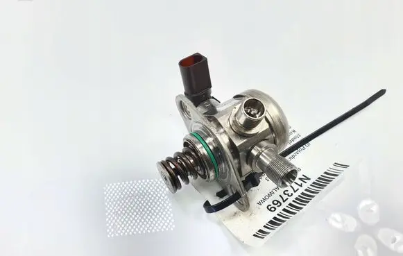 Mercedes-Benz C W205 Mechanical fuel pump A2640700000
