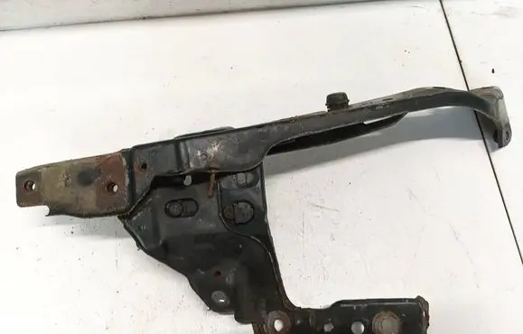 Opel Astra H Headlight/headlamp mounting bracket 
