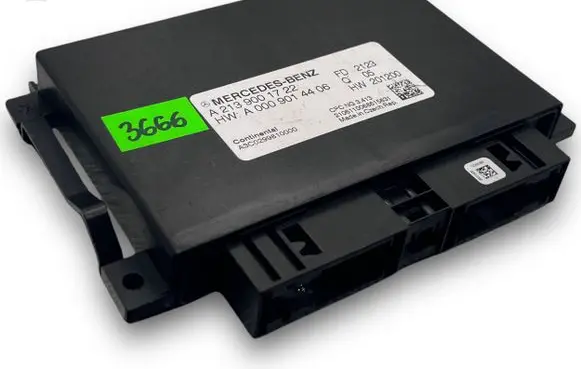 Mercedes-Benz E AMG W213 Central body control module S3666 A2139001722