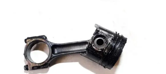 Volvo S40, V40 Piston with connecting rod