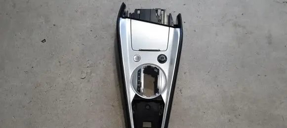 Audi TT TTS RS Mk3 8S Center console 8S1863242F