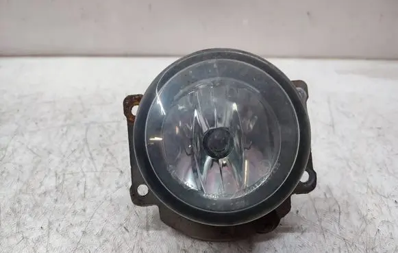 Mitsubishi L200 Front fog light