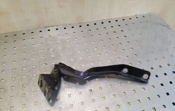 Nissan Qashqai+2 Engine bonnet/hood hinges