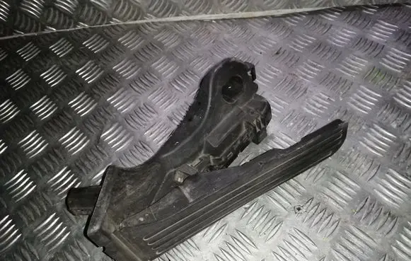 Volkswagen Touran I Accelerator throttle pedal 1T1721503H