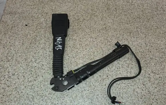 BMW 3 F30 F35 F31 Front seatbelt buckle 7259388 2B12812 34110148