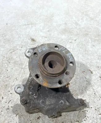 BMW 7 E65 E66 Front wheel hub spindle knuckle