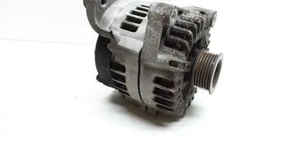 BMW 3 E90 E91 Generator/alternator 7802261
