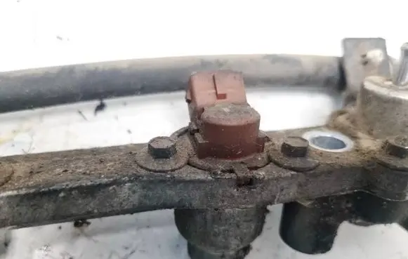 Ford Puma Fuel injector 97MFBA