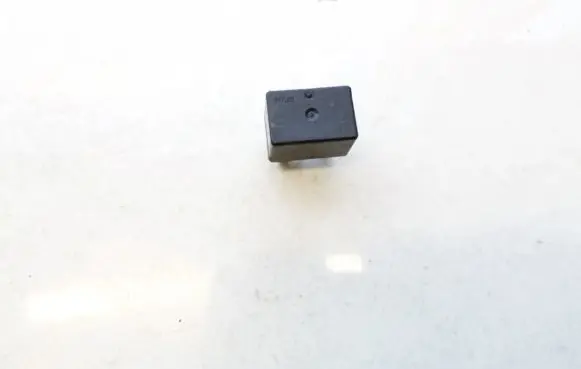 Mitsubishi Outlander Other relay mr588567 acv31212