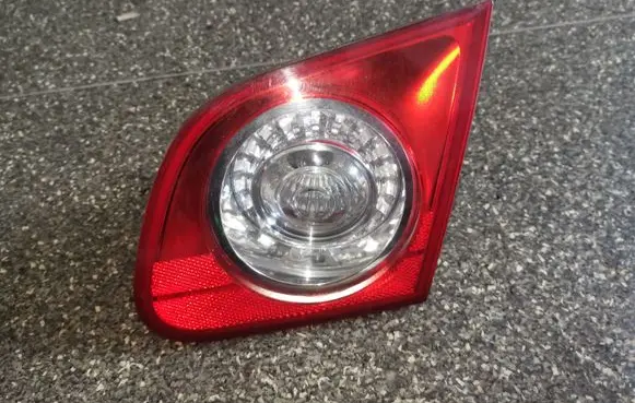 Volkswagen PASSAT B6 Tailgate rear/tail lights