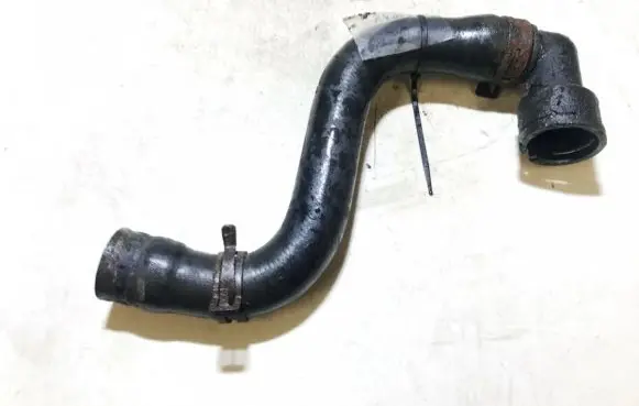 Volkswagen Golf III Engine coolant pipe/hose
