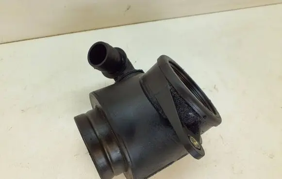Volkswagen Golf VI Other engine bay part PA66GF30