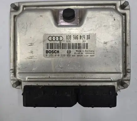 Audi A4 S4 B5 8D Engine control unit/module 038906019BR 28SA4418 0281010226