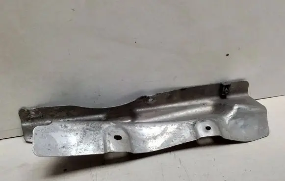 BMW 5 F10 F11 Heat shield in engine bay 5148718520305