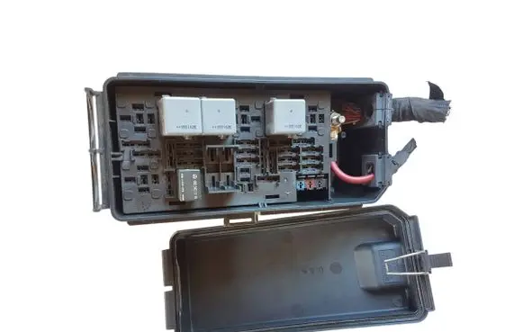 Mercedes-Benz R W251 Fuse box set 1645400182