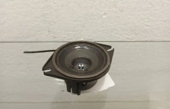 Audi A8 S8 D3 4E Front door speaker 4E0035411C 373101