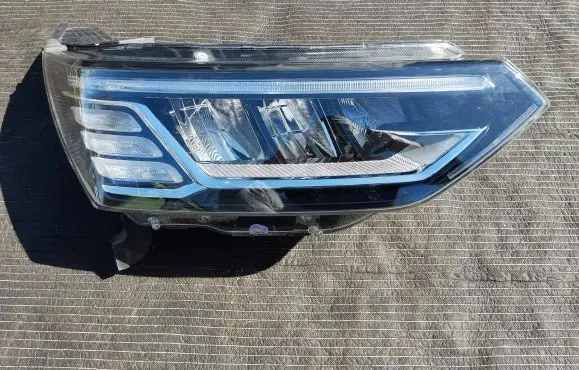 SsangYong Korando Headlights/headlamps set 8310237201 1011500628