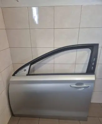 Hyundai i30 Front door 
