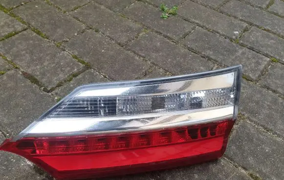 Toyota Corolla E160 E170 Tailgate rear/tail lights 8158002A30