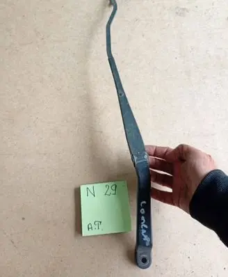 Opel Corsa C Front wiper blade arm 569851468