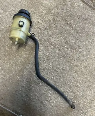 Hyundai Santa Fe Power steering fluid tank/reservoir 