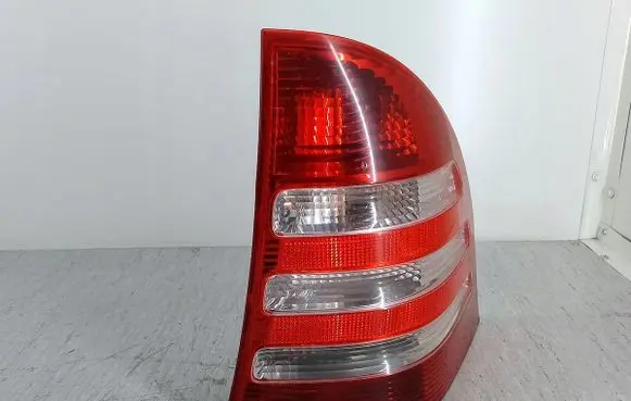 Mercedes-Benz C W203 Rear/tail lights LAMPATYLNAPRAWA