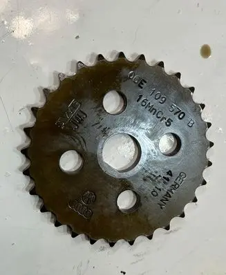 Volkswagen Touareg II Camshaft pulley/ VANOS 