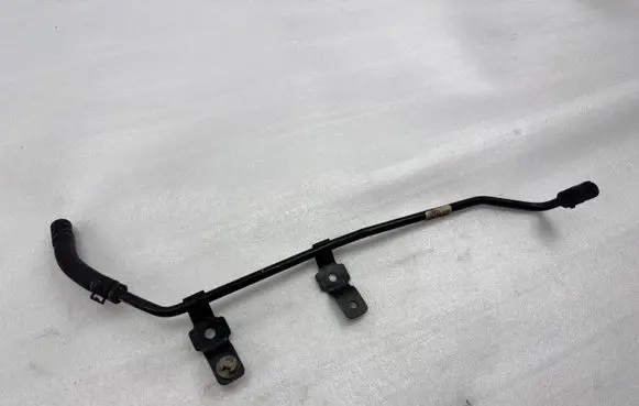 Audi RS3 Breather/breather pipe/hose 8V0122061