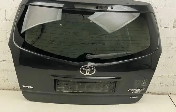 Toyota Corolla Verso AR10 Tailgate/trunk/boot lid 851300F010
