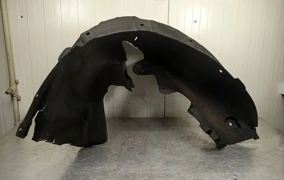 Audi A6 C7 Rear arch fender liner splash guards 4G0810172B