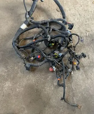 Nissan Juke I F15 Engine installation wiring loom