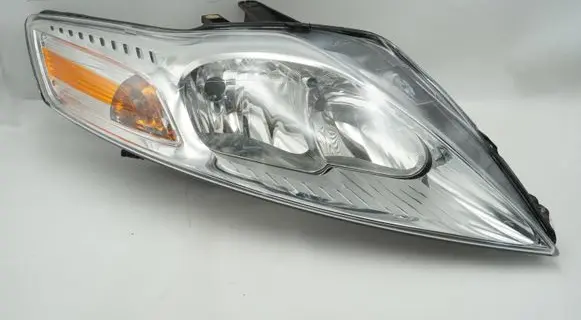 Ford Mondeo MK IV Headlight/headlamp