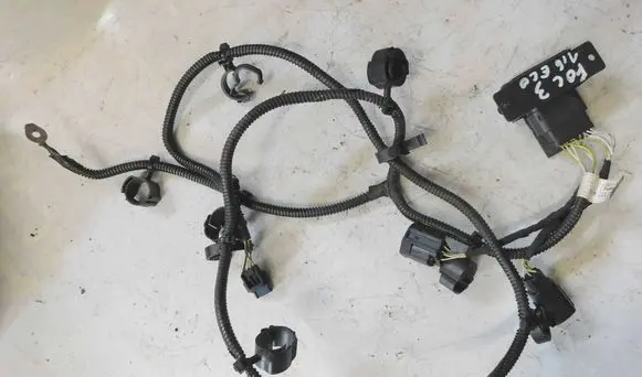 Ford Focus Fuel pump relay EV4T-14A411-AA EV4T-14A411-DA