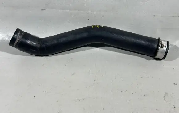 Porsche Panamera (970) Engine coolant pipe/hose 97010650201