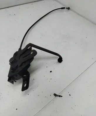 Hyundai i20 (PB PBT) Engine bonnet/hood lock/catch