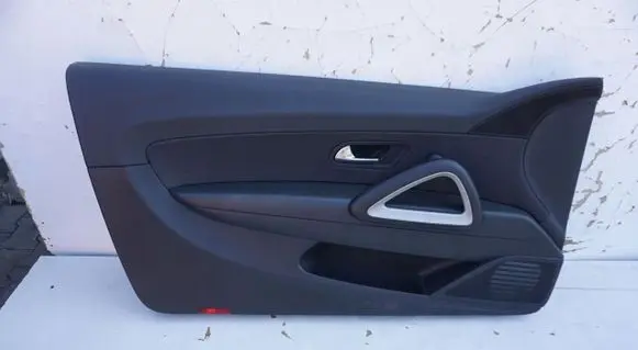 Volkswagen Scirocco Front door card panel trim
