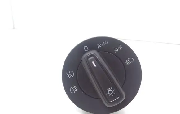 Skoda Fabia Mk3 (NJ) Light switch 5E0941431D