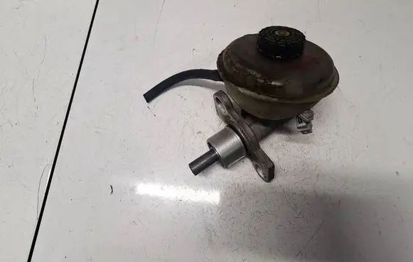 Audi A4 S4 B5 8D Brake fluid reservoir 8D0611301