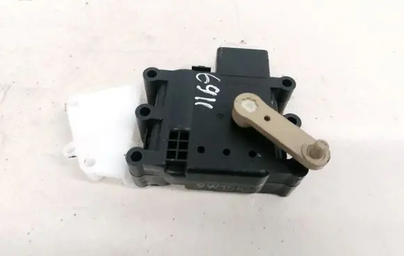 Mazda 3 II Air flap motor/actuator 9W15K GA705BBM4