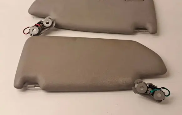 Volvo XC70 Sun visor